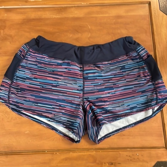 ATHLETA Running Shorts Size XL - Picture 1 of 11